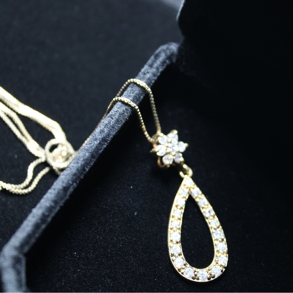 Beautiful Gold toned 925 RJ CZ Necklace - Picture 2 of 14